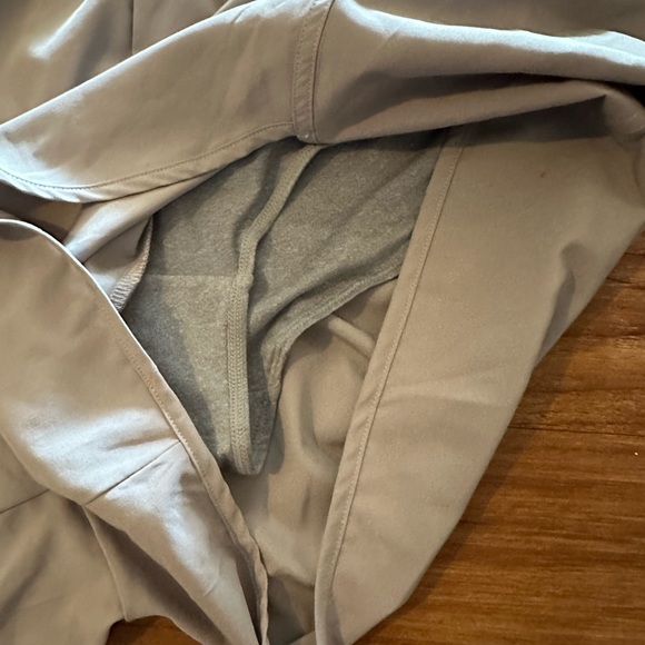 BE. Active - Gray Shorts - Like New Condition - Picture 5 of 5